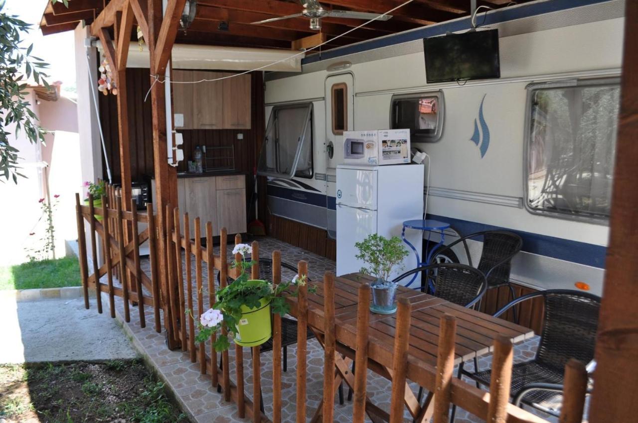 Caravan Rona Skala Kallirakhis Exterior photo